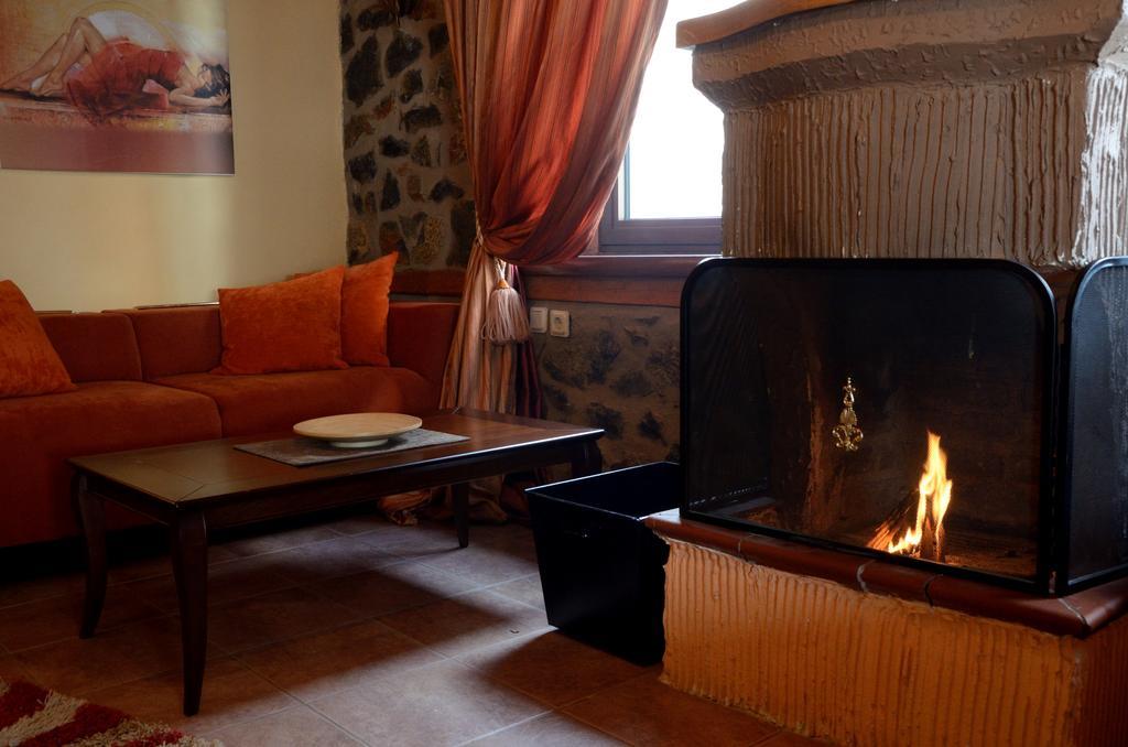 To Spitiko Hotell Palaiós Ájos Athanásios Rom bilde